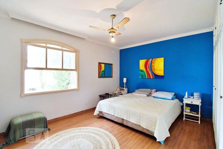 Casa à venda com 450m², 5 quartos e 6 vagas Casa à venda com 450m², 5 quartos e 6 vagasSuíte