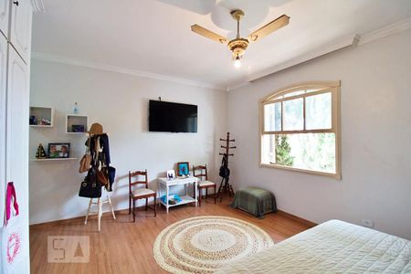 Casa à venda com 450m², 5 quartos e 6 vagas Casa à venda com 450m², 5 quartos e 6 vagasSuíte