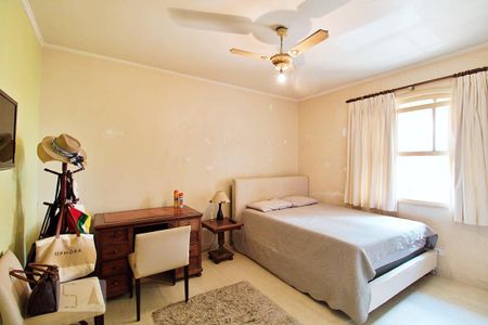 Casa à venda com 450m², 5 quartos e 6 vagas Casa à venda com 450m², 5 quartos e 6 vagasQuarto 3