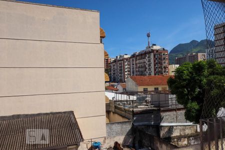 Apartamento à venda com 85m², 2 quartos e 2 vagasVista da Suíte