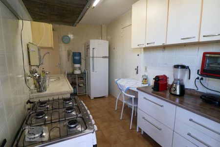Apartamento à venda com 85m², 2 quartos e 2 vagasCozinha