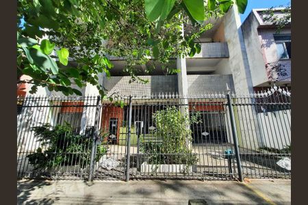 Apartamento à venda com 85m², 2 quartos e 2 vagasFachada