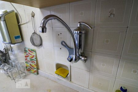 Apartamento à venda com 85m², 2 quartos e 2 vagasCozinha - Torneira