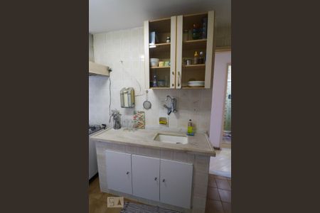 Apartamento à venda com 85m², 2 quartos e 2 vagasCozinha - Armários