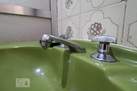 Apartamento à venda com 85m², 2 quartos e 2 vagasBanheiro da Suíte