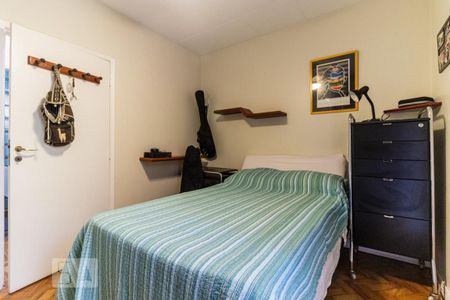 Casa à venda com 400m², 3 quartos e 2 vagas Casa à venda com 400m², 3 quartos e 2 vagasQuarto 1