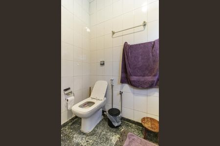 Casa à venda com 400m², 3 quartos e 2 vagas Casa à venda com 400m², 3 quartos e 2 vagasBanheiro 2