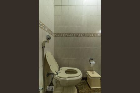 Casa à venda com 400m², 3 quartos e 2 vagas Casa à venda com 400m², 3 quartos e 2 vagasBanheiro 1