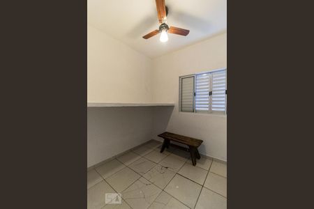 Casa à venda com 400m², 3 quartos e 2 vagas Casa à venda com 400m², 3 quartos e 2 vagasQuarto de serviço 3