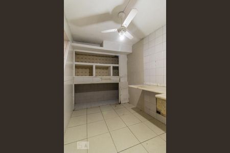 Casa à venda com 400m², 3 quartos e 2 vagas Casa à venda com 400m², 3 quartos e 2 vagasQuarto de serviço 1