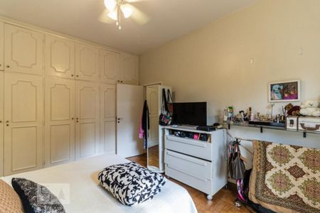 Casa à venda com 400m², 3 quartos e 2 vagas Casa à venda com 400m², 3 quartos e 2 vagasQuarto 3