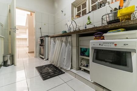 Casa à venda com 400m², 3 quartos e 2 vagas Casa à venda com 400m², 3 quartos e 2 vagasCozinha
