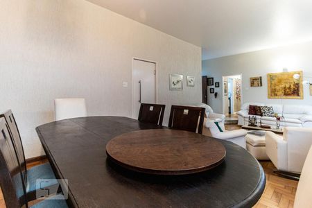 Casa à venda com 400m², 3 quartos e 2 vagas Casa à venda com 400m², 3 quartos e 2 vagasSala de Jantar