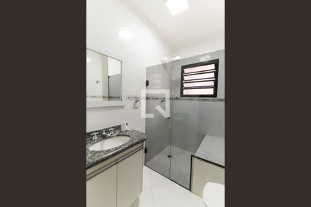 Casa à venda com 125m², 3 quartos e 2 vagas Casa à venda com 125m², 3 quartos e 2 vagasBanheiro Social