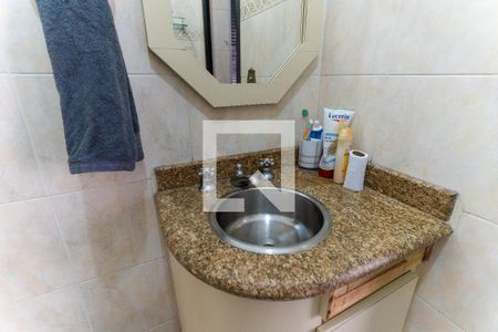 Casa à venda com 125m², 3 quartos e 2 vagas Casa à venda com 125m², 3 quartos e 2 vagasBanheiro Área de Serviço