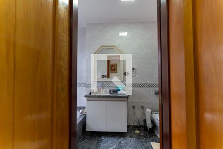 Casa à venda com 125m², 3 quartos e 2 vagas Casa à venda com 125m², 3 quartos e 2 vagasBanheiro da Suíte