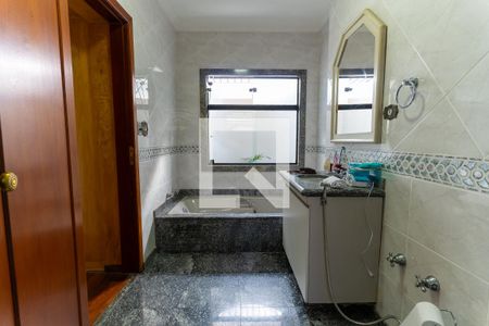 Casa à venda com 125m², 3 quartos e 2 vagas Casa à venda com 125m², 3 quartos e 2 vagasBanheiro da Suíte