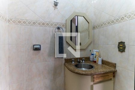 Casa à venda com 125m², 3 quartos e 2 vagas Casa à venda com 125m², 3 quartos e 2 vagasBanheiro Área de Serviço