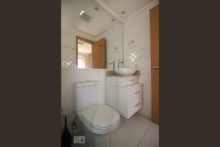 Apartamento à venda com 79m², 3 quartos e 1 vaga Apartamento à venda com 79m², 3 quartos e 1 vagaBanheiro da Suíte