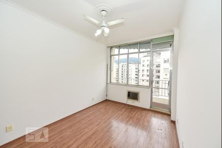 Apartamento à venda com 168m², 4 quartos e 1 vagaQuarto 2