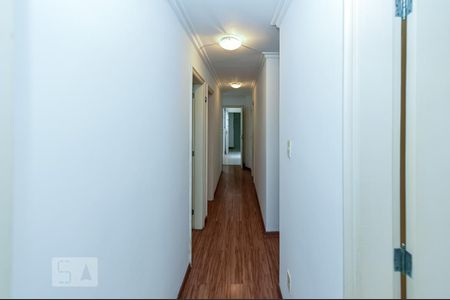 Apartamento à venda com 168m², 4 quartos e 1 vagaCorredor