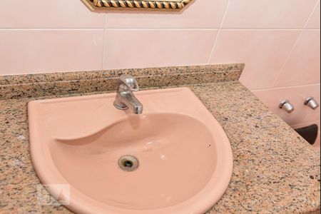 Apartamento à venda com 168m², 4 quartos e 1 vagaBanheiro Social