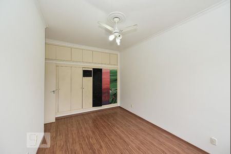 Apartamento à venda com 168m², 4 quartos e 1 vagaQuarto 2