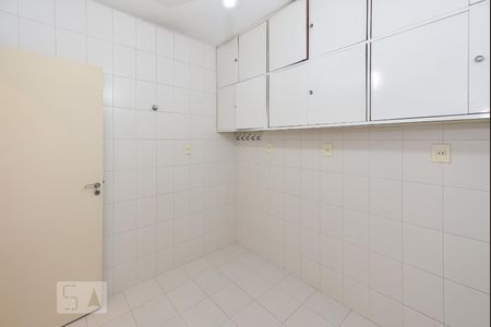 Apartamento à venda com 168m², 4 quartos e 1 vagaÁrea de Serviço