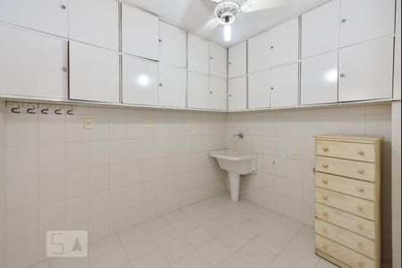 Apartamento à venda com 168m², 4 quartos e 1 vagaÁrea de Serviço