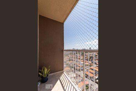 Sacada  da sala  de apartamento para alugar com 2 quartos, 64m² em Vila Santana, São Paulo