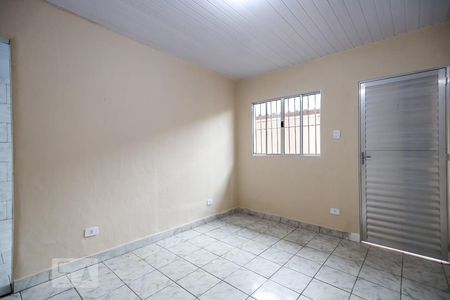 Sala de casa para alugar com 2 quartos, 90m² em Vila Constança, São Paulo