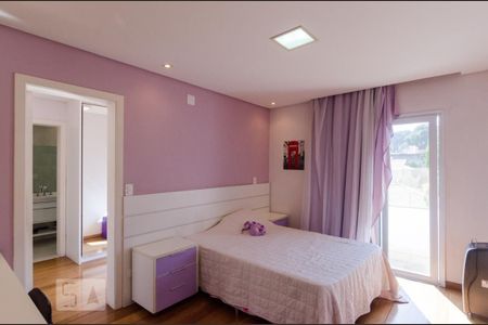 Casa de condomínio para alugar com 482m², 4 quartos e 6 vagasQuarto da suíte 4