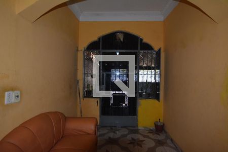 Sala de casa para alugar com 4 quartos, 100m² em Irajá, Rio de Janeiro