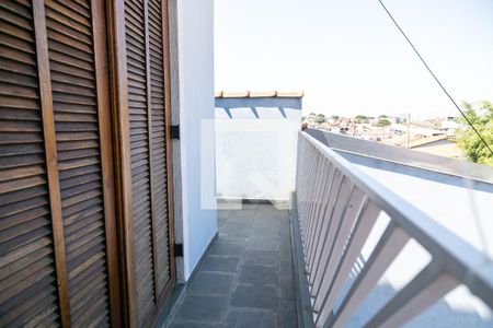 Casa à venda com 191m², 3 quartos e 5 vagasVaranda