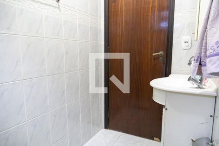 Casa à venda com 191m², 3 quartos e 5 vagasBanheiro de serviço