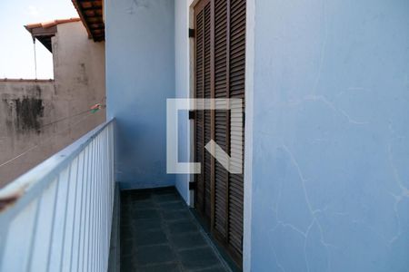 Casa à venda com 191m², 3 quartos e 5 vagasVaranda