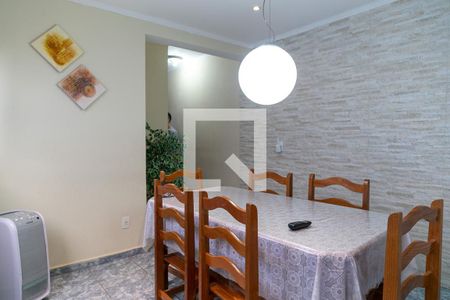 Casa à venda com 191m², 3 quartos e 5 vagasCopa