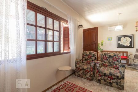Sala de casa à venda com 3 quartos, 111m² em Nonoai, Porto Alegre