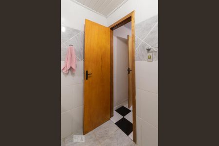 Casa à venda com 111m², 3 quartos e 1 vagaBanheiro da Suíte 2