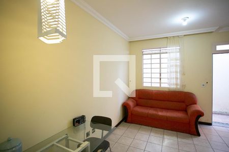 Sala de casa à venda com 2 quartos, 60m² em Paquetá, Belo Horizonte