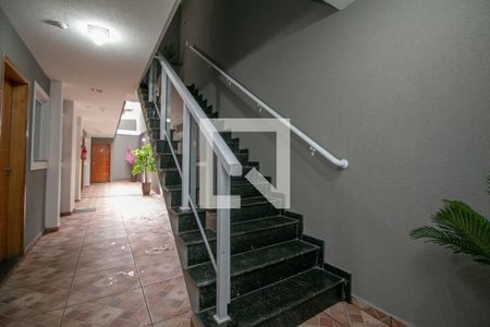 Apartamento à venda com 50m², 1 quarto e sem vagaEscadas
