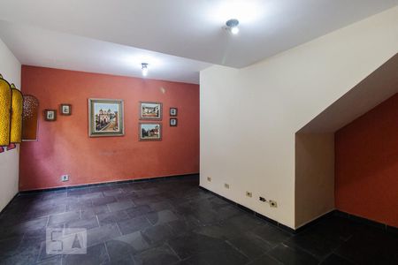 Casa à venda com 150m², 3 quartos e 5 vagasSala