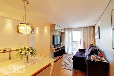 Sala de apartamento para alugar com 3 quartos, 70m² em Jardim Parque Morumbi, São Paulo