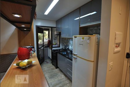 Apartamento à venda com 93m², 2 quartos e 2 vagasCozinha