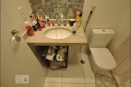 Apartamento à venda com 93m², 2 quartos e 2 vagasBanheiro