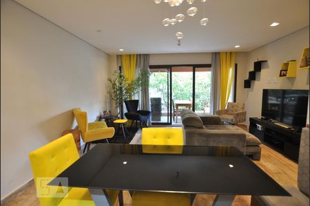 Sala de apartamento à venda com 2 quartos, 93m² em Vila Monumento, São Paulo