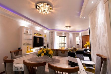 Apartamento à venda com 130m², 3 quartos e 3 vagas Apartamento à venda com 130m², 3 quartos e 3 vagasSala de Jantar