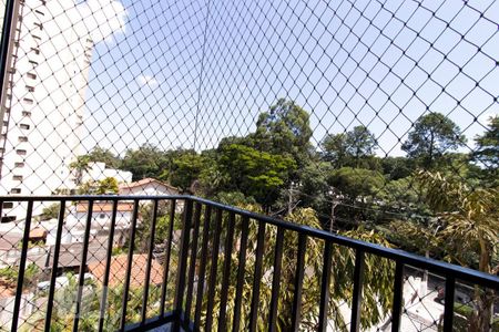 Apartamento à venda com 130m², 3 quartos e 3 vagas Apartamento à venda com 130m², 3 quartos e 3 vagasVaranda Quarto 1 - Suíte