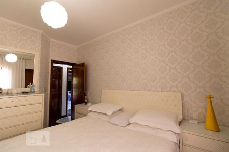 Apartamento à venda com 130m², 3 quartos e 3 vagas Apartamento à venda com 130m², 3 quartos e 3 vagasQuarto 3 - Suíte