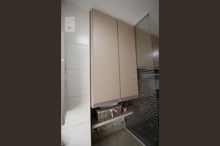 Apartamento para alugar com 58m², 2 quartos e 1 vagaÁrea de Serviço - Armário